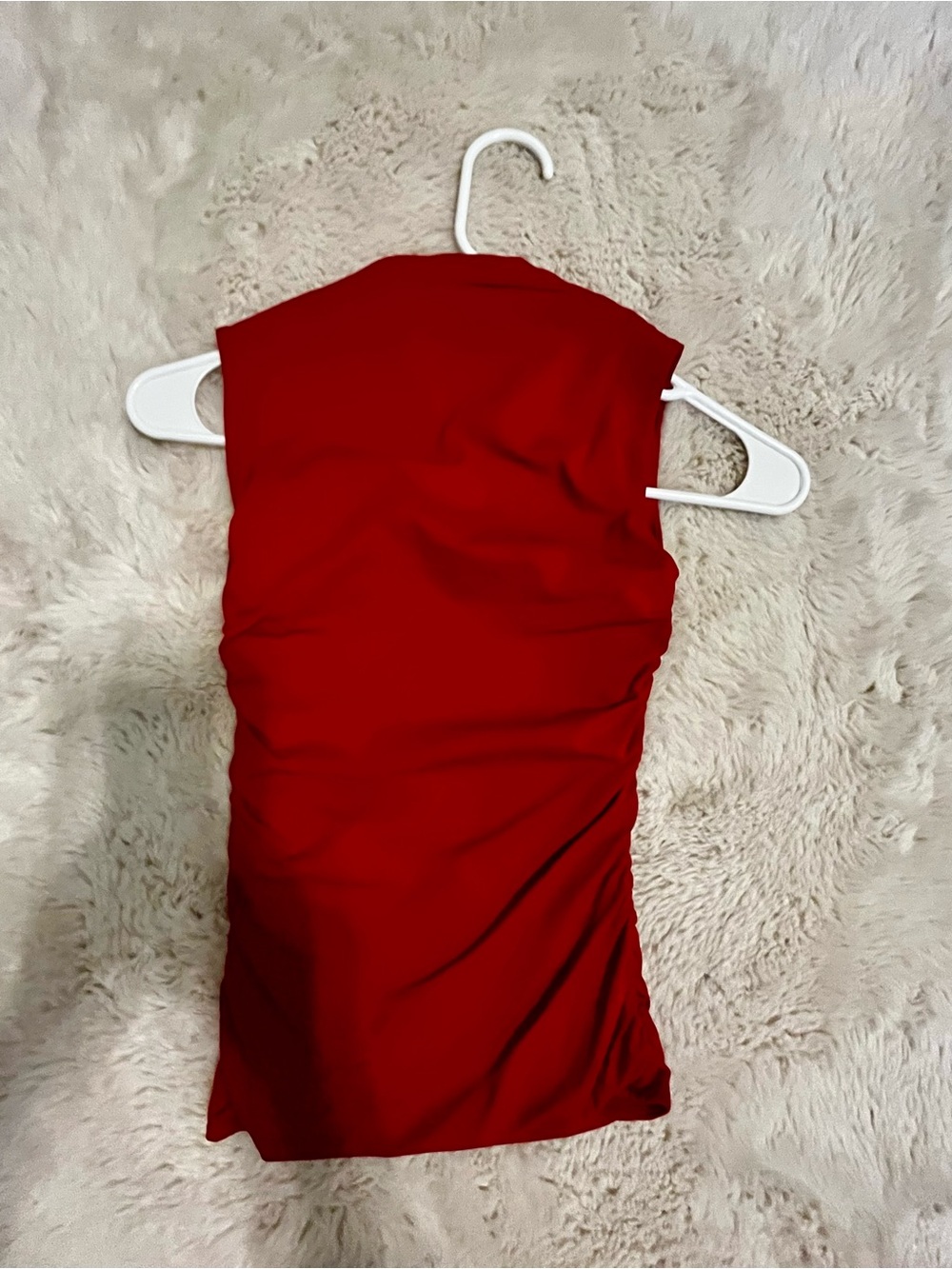 Aritzia Original Contour Flourish Top in Flashing Red - Picture 3 of 3